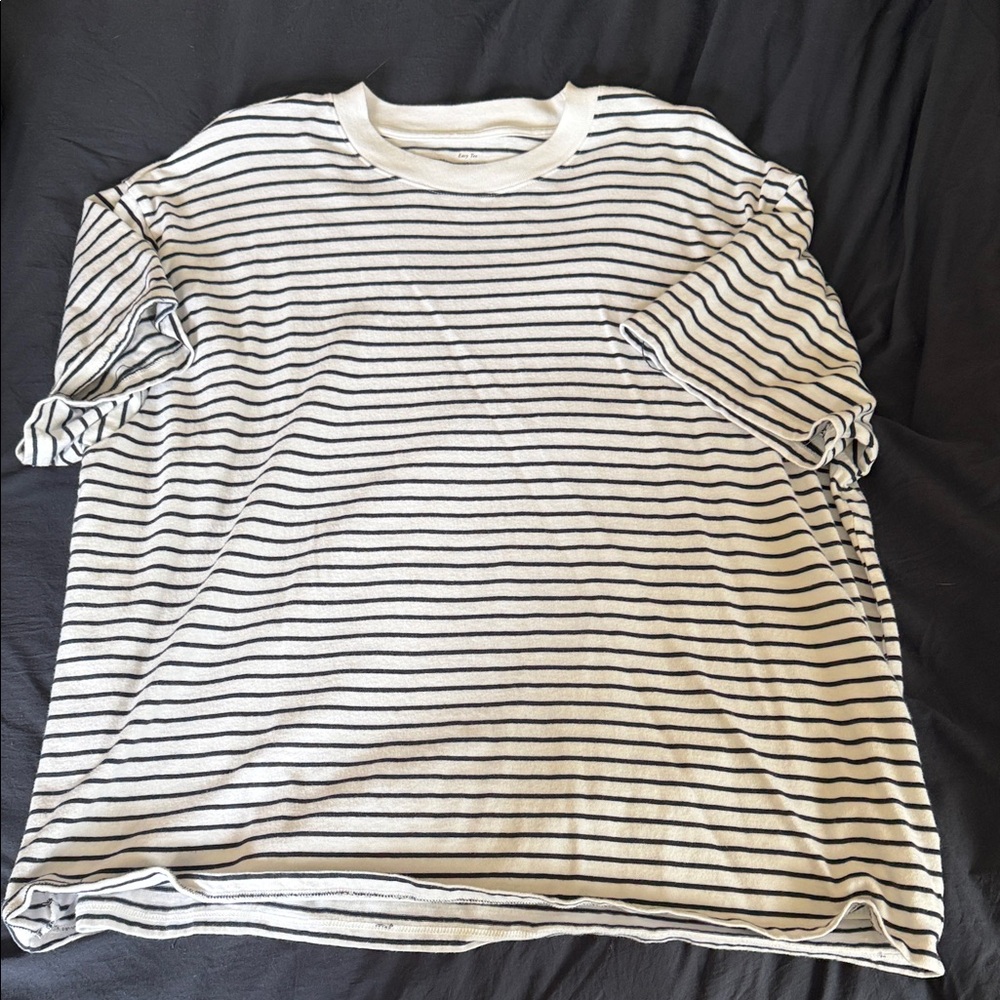 Abercrombie Striped Short-Sleeve Crewneck Shirt - White and Black size XL